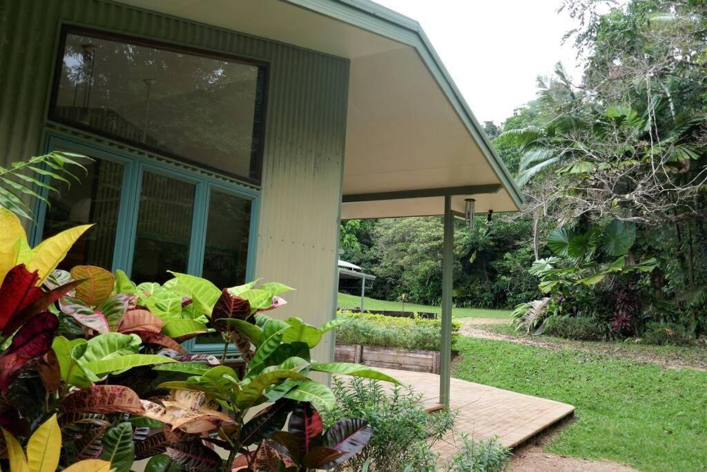 Вилла Fanpalm Creek Hideaway Diwan Экстерьер фото